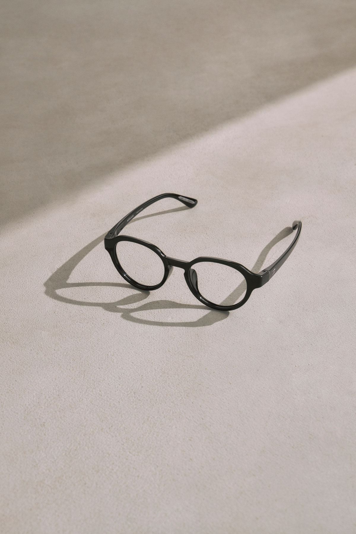 MEGLASSのコンセプト紹介ページへ